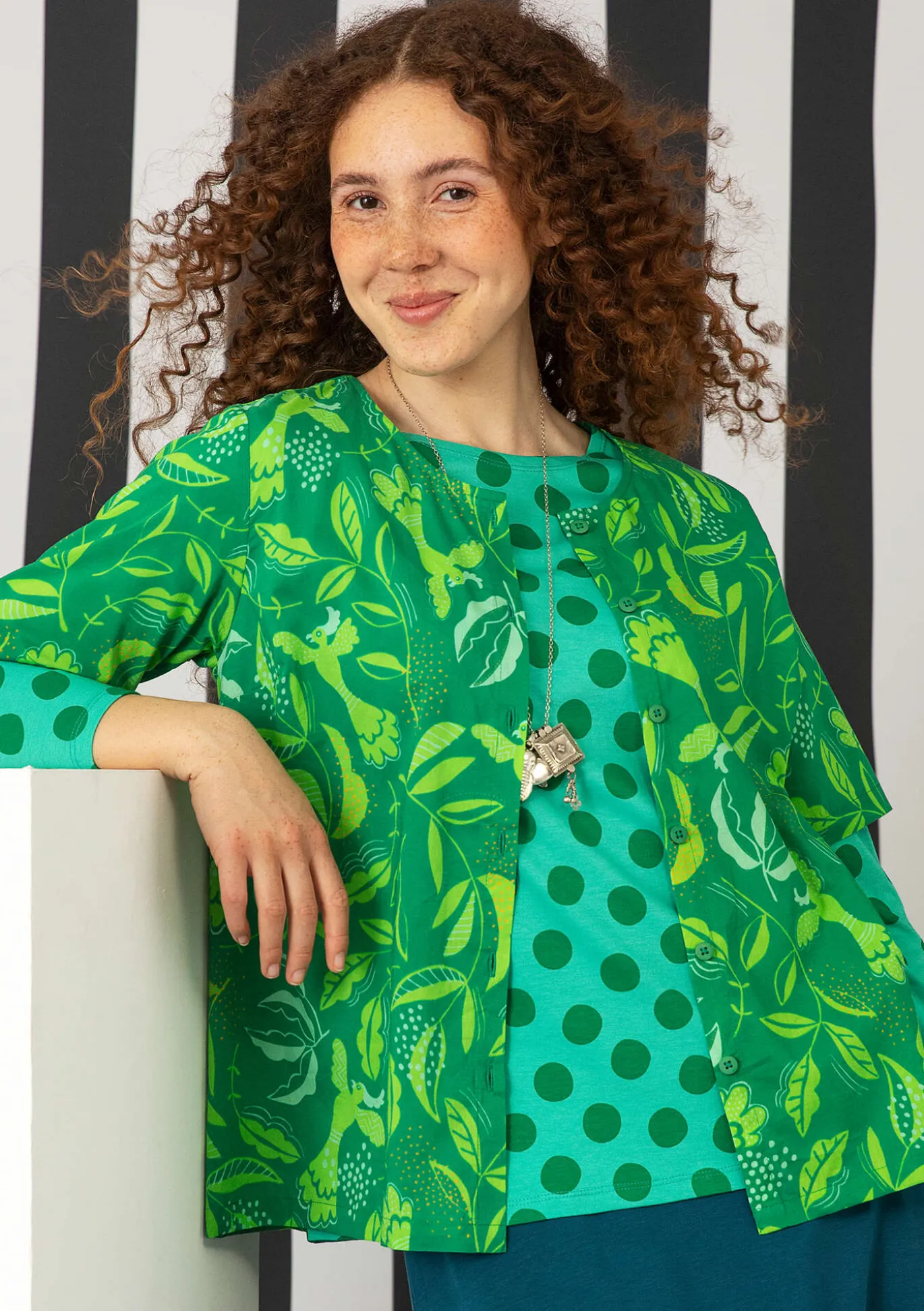 Blus "Uuve" i ekologisk bomull
