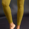 Enfärgade leggings i återvunnen polyamid